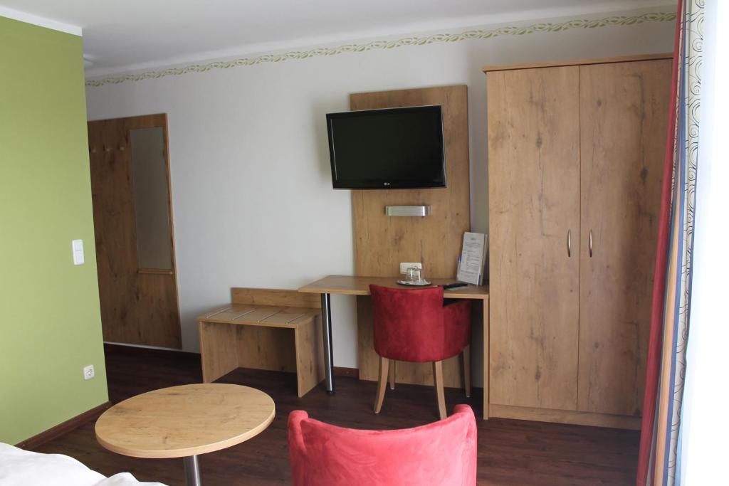 Ferienhotel Herzog Neumarkt am Wallersee Room photo