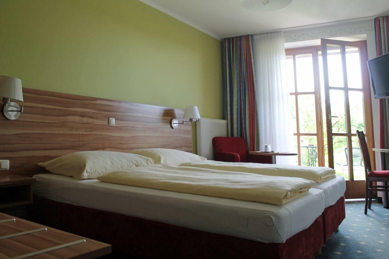 Ferienhotel Herzog Neumarkt am Wallersee Exterior photo